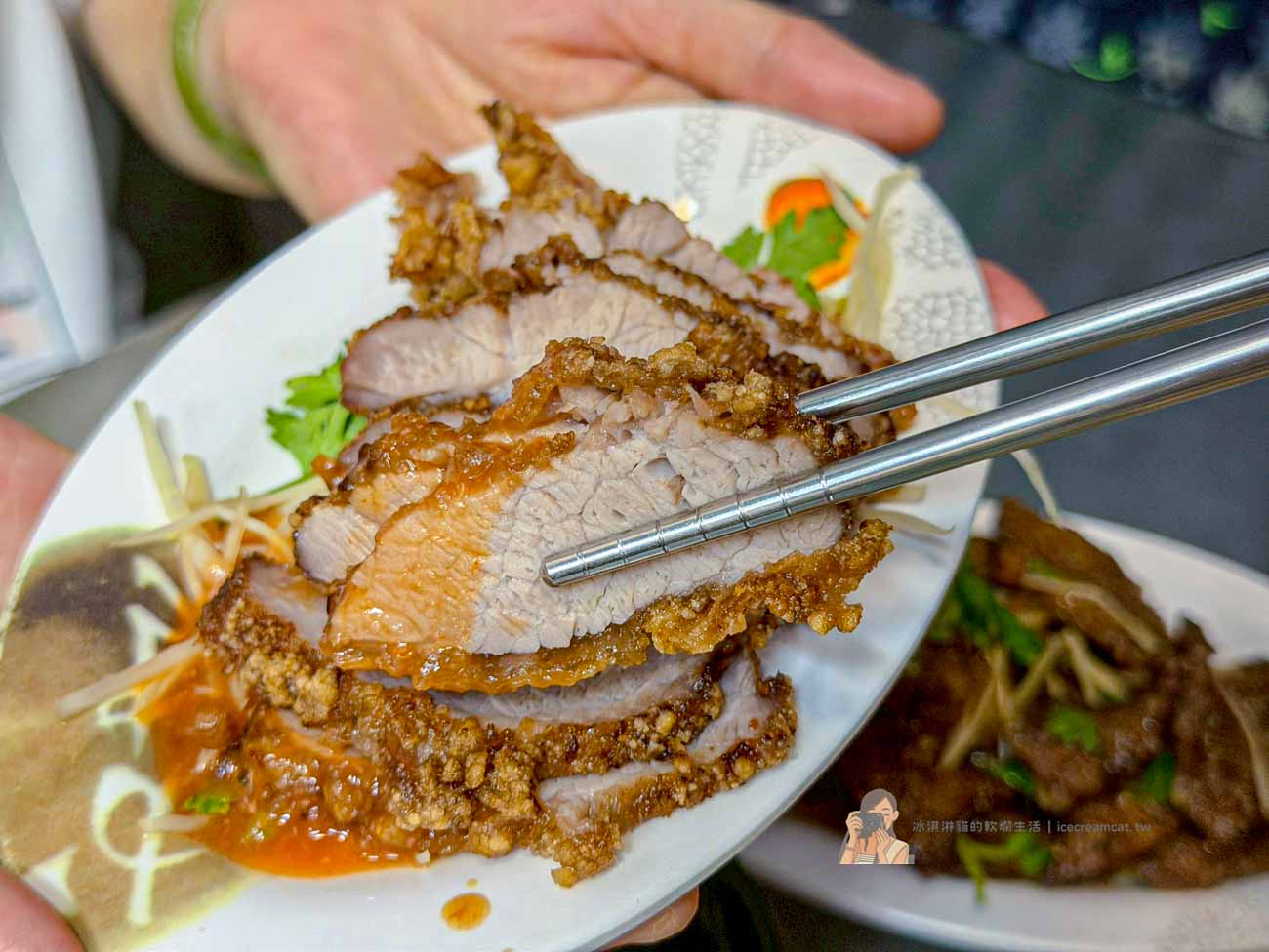 【淡水美食】五福食堂(阿明鹹粥) 淡水清水市場人氣鹹粥早餐，在地人從小吃到大 @冰淇淋貓的軟爛生活