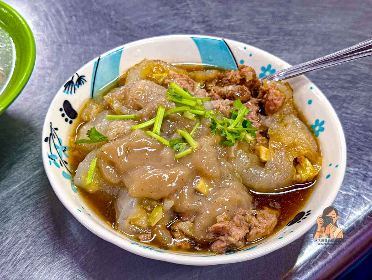 【永安市場站美食】北斗肉圓 永和老店！大老闆的芋頭肉圓和小老闆的竹筍肉圓(菜單) @冰淇淋貓的軟爛生活