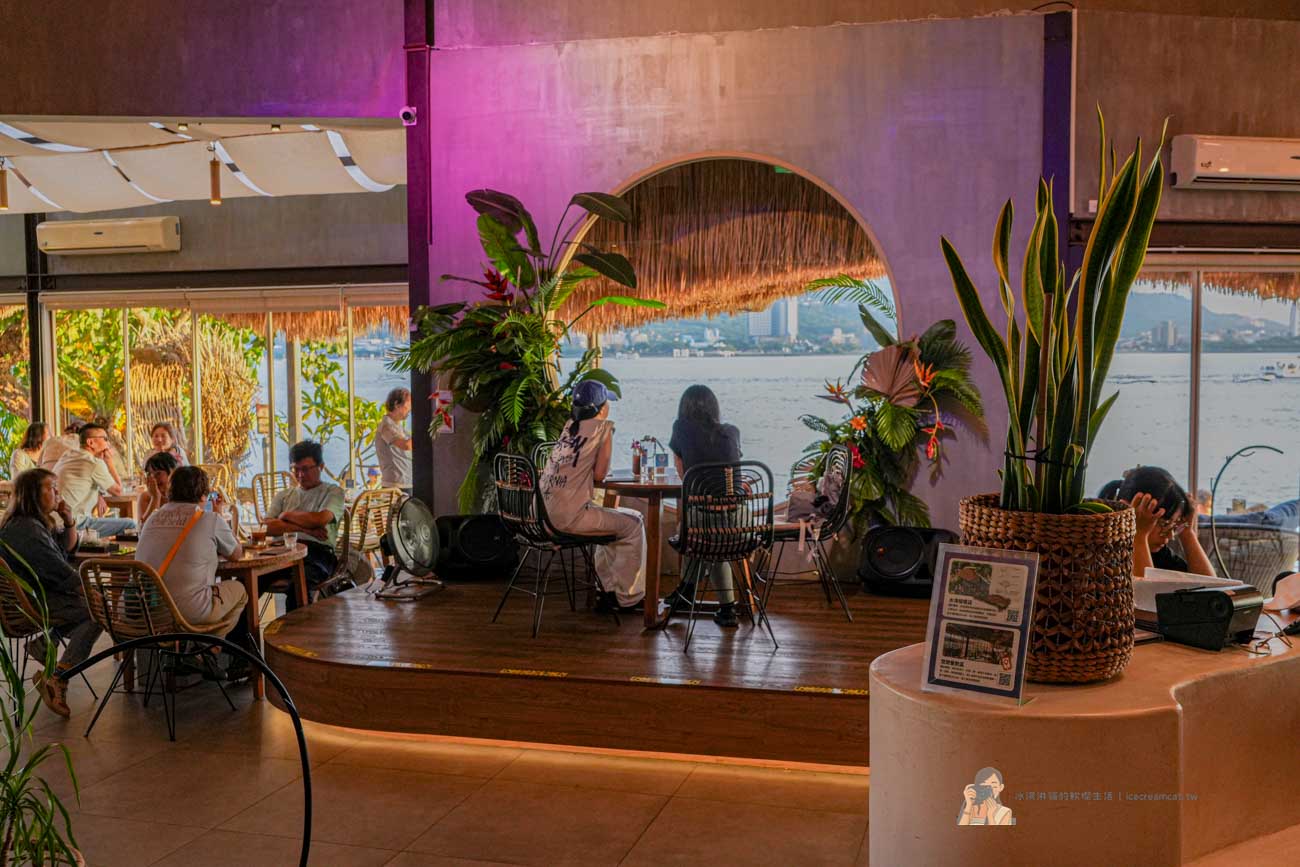 【淡水美食】水灣餐廳榕堤店 看得到淡江大橋的河景餐廳,約會聚餐看夕陽超放鬆 @冰淇淋貓的軟爛生活 【淡水美食】水灣餐廳榕堤店 看得到淡江大橋的河景餐廳,約會聚餐看夕陽超放鬆 @冰淇淋貓的軟爛生活