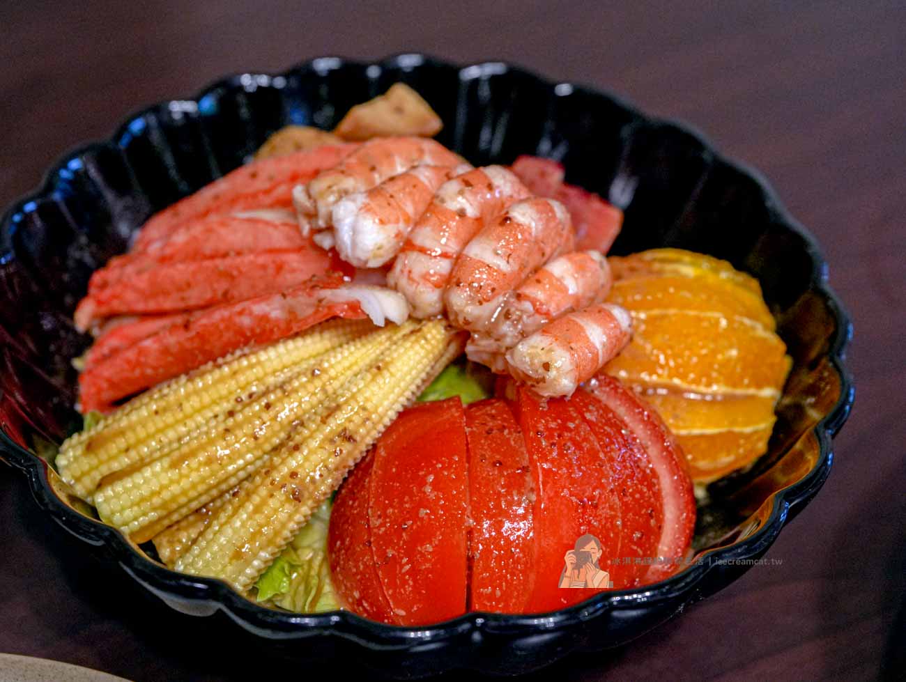 【八里美食】紫藤花藝村，觀音山景觀餐廳必吃脆皮雞合菜（菜單） @冰淇淋貓的軟爛生活