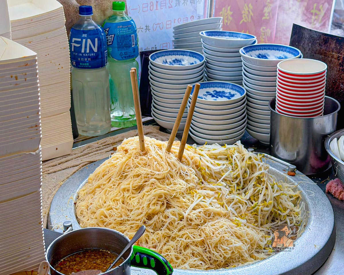 【三重美食】朱記花枝羹，台北橋站50年老店！500碗推薦花枝羹、米粉炒必吃(菜單) @冰淇淋貓的軟爛生活