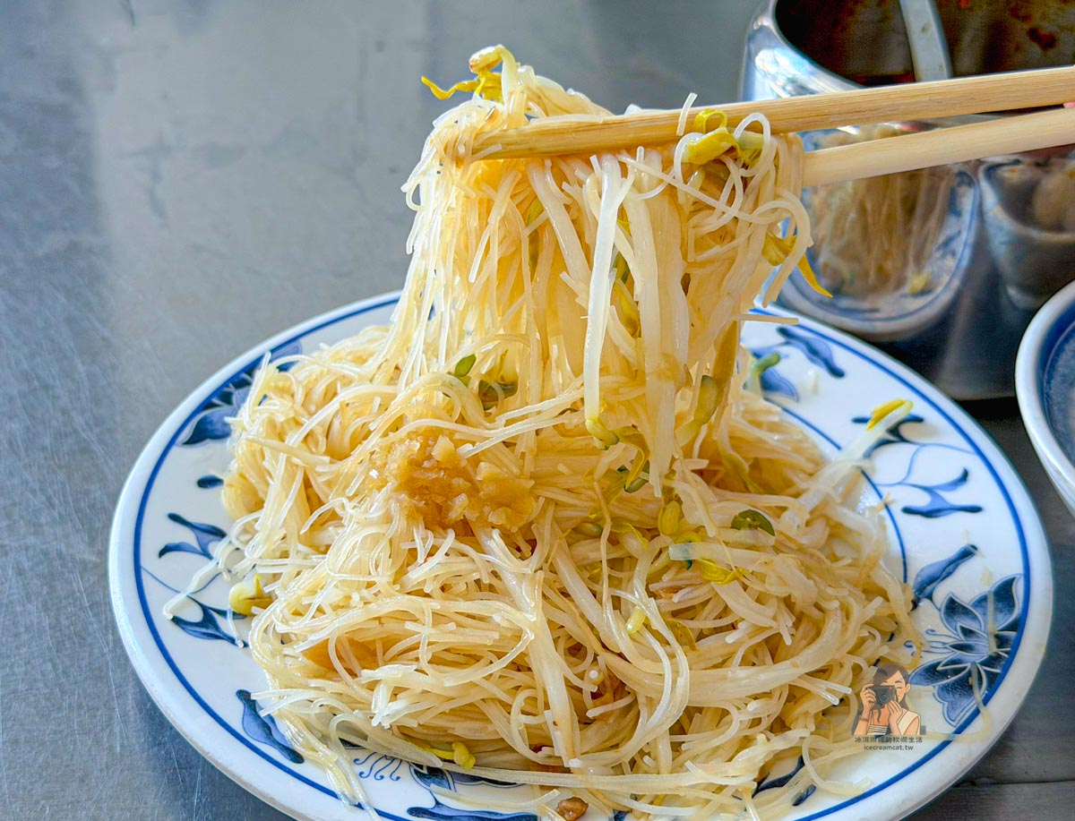【三重美食】朱記花枝羹，台北橋站50年老店！500碗推薦花枝羹、米粉炒必吃(菜單) @冰淇淋貓的軟爛生活