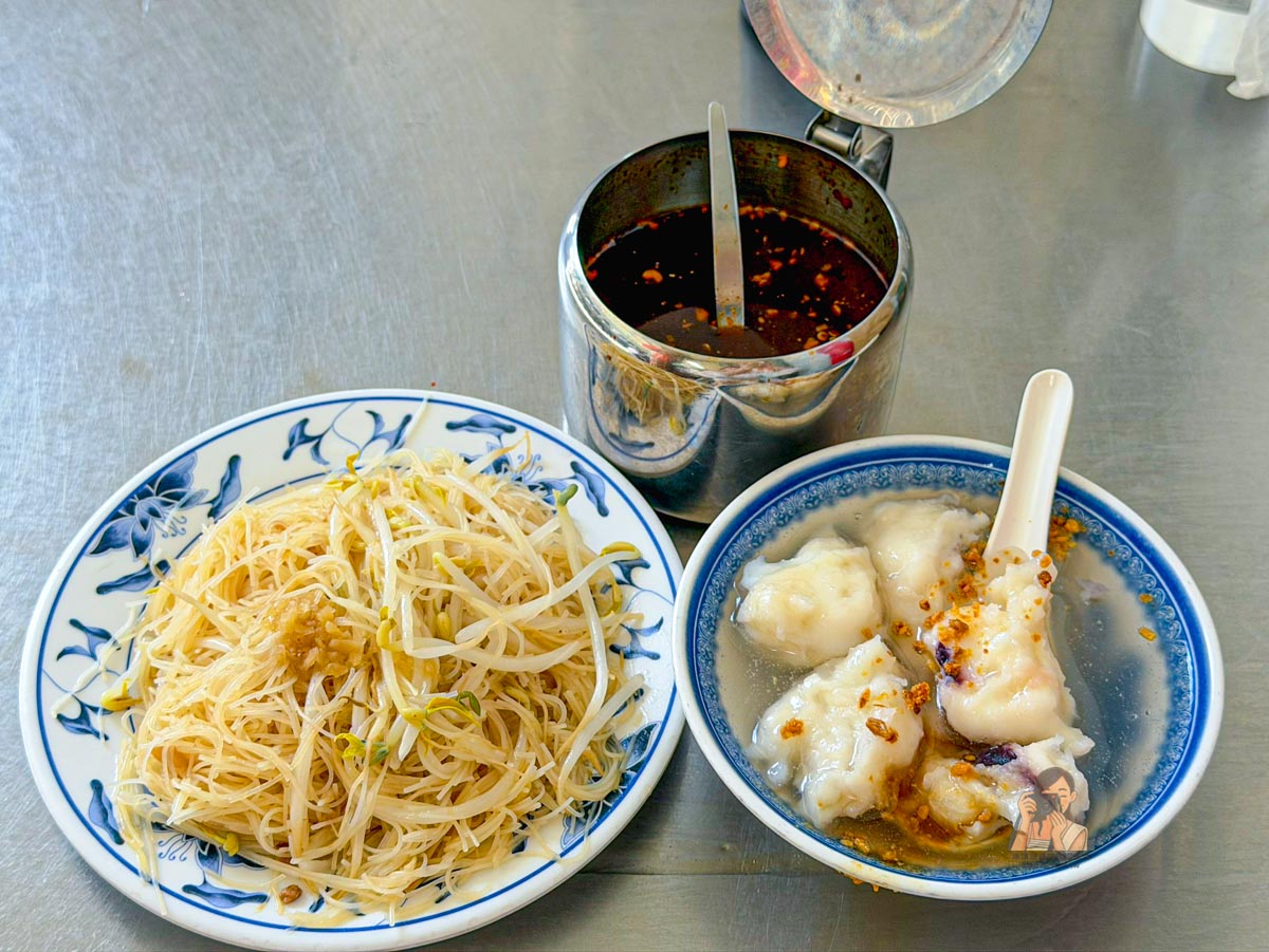 【三重美食】朱記花枝羹，台北橋站50年老店！500碗推薦花枝羹、米粉炒必吃(菜單) @冰淇淋貓的軟爛生活