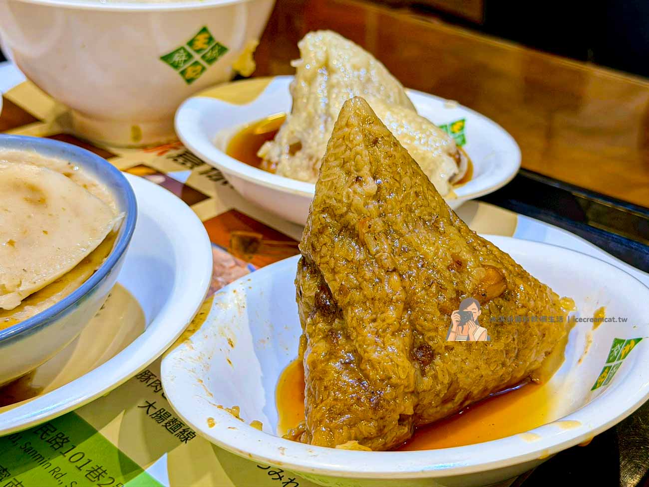 王記府城肉粽2026｜台北松山美食推薦，黃仁勳愛店！八德路南部粽菜單 @冰淇淋貓的軟爛生活