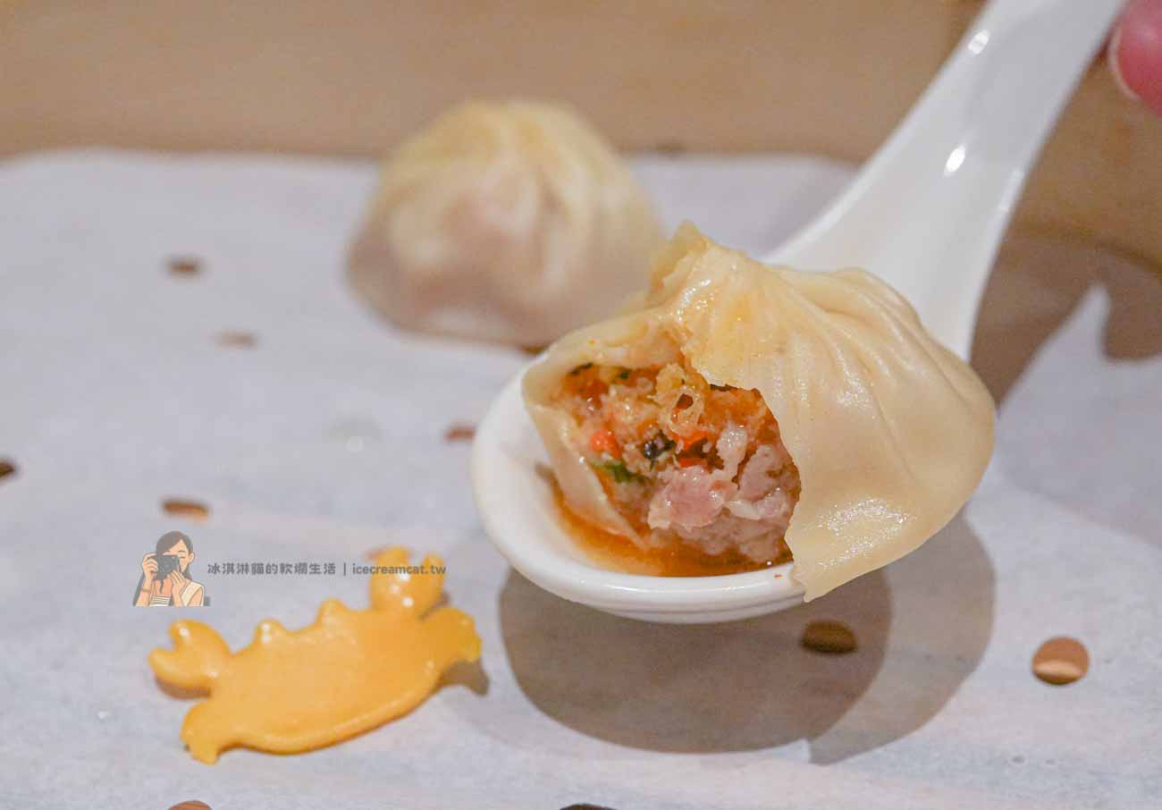 【天母美食】鼎泰豐台灣必吃｜最新菜單價格、訂位方式，必點小籠包與紅油抄手 @冰淇淋貓的軟爛生活