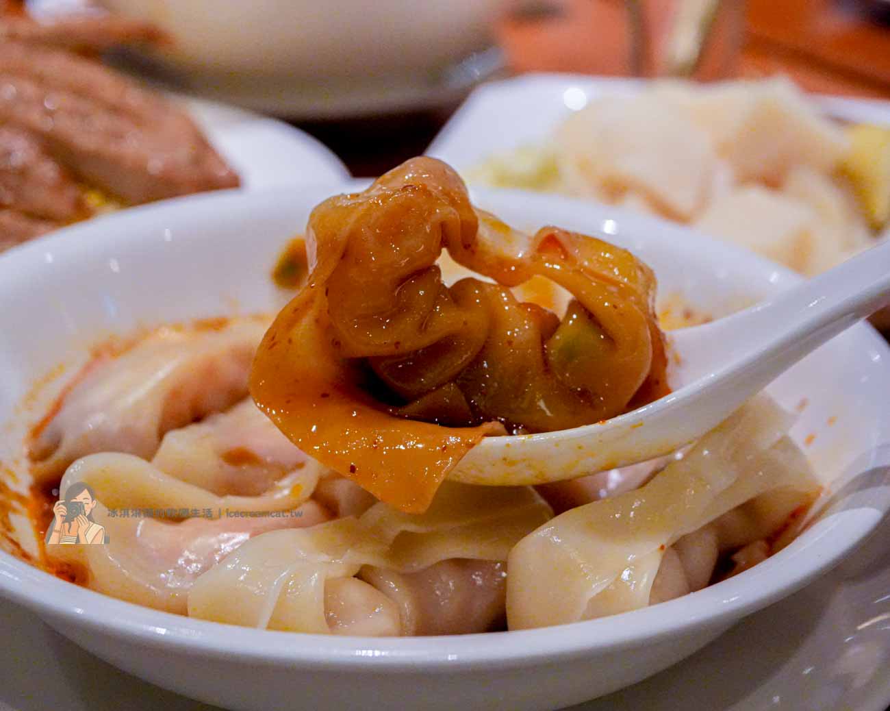 【天母美食】鼎泰豐台灣必吃｜最新菜單價格、訂位方式，必點小籠包與紅油抄手 @冰淇淋貓的軟爛生活