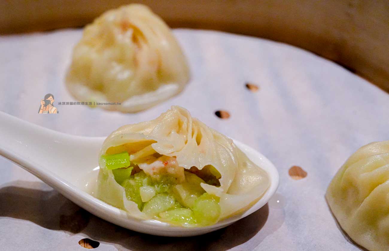 【天母美食】鼎泰豐台灣必吃｜最新菜單價格、訂位方式，必點小籠包與紅油抄手 @冰淇淋貓的軟爛生活