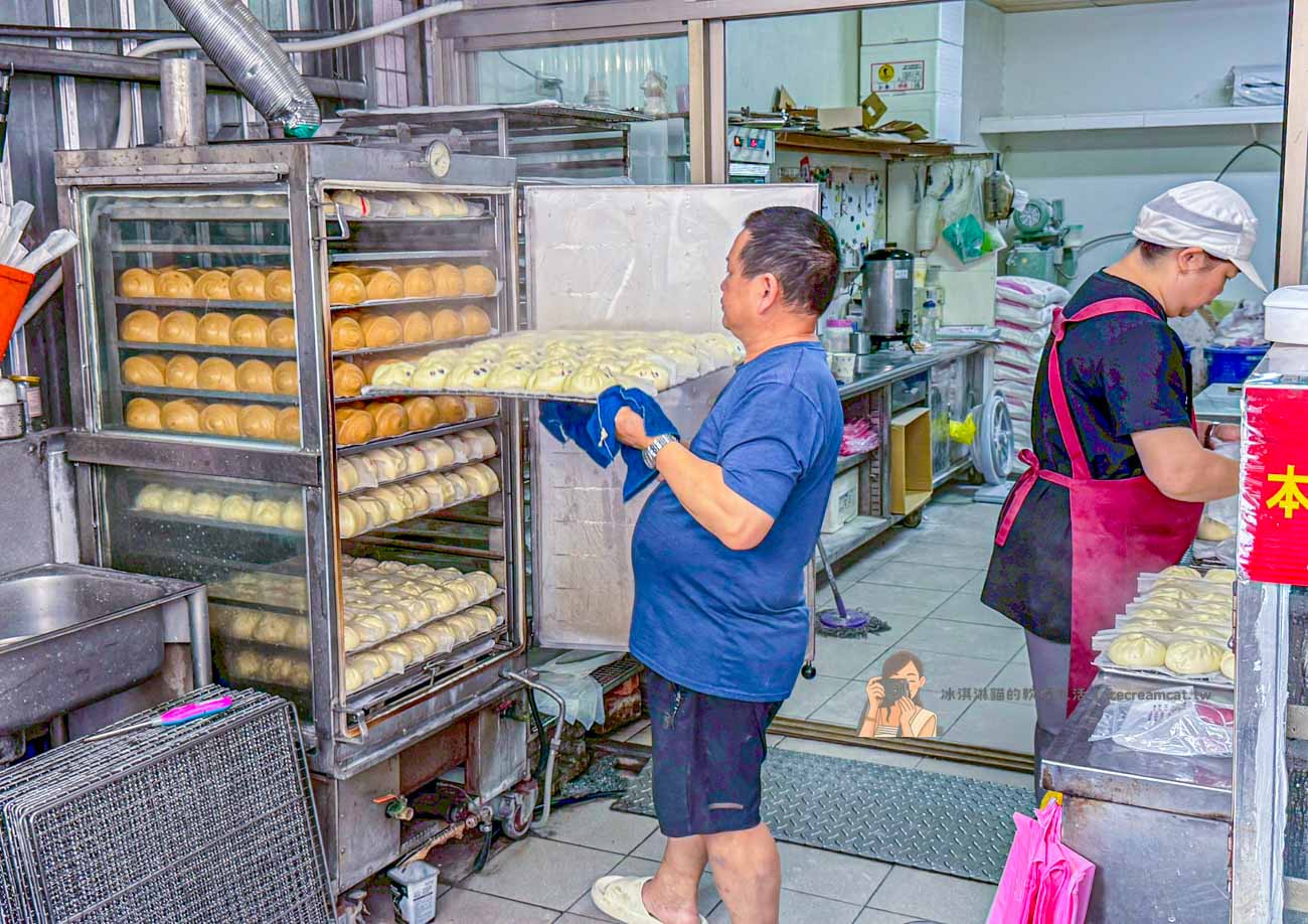 【阿麗包子饅頭專賣】宜蘭美食12元手工包子饅頭(菜單)連台北人都來買好幾袋! @冰淇淋貓的軟爛生活 【阿麗包子饅頭專賣】宜蘭美食12元手工包子饅頭(菜單)連台北人都來買好幾袋! @冰淇淋貓的軟爛生活