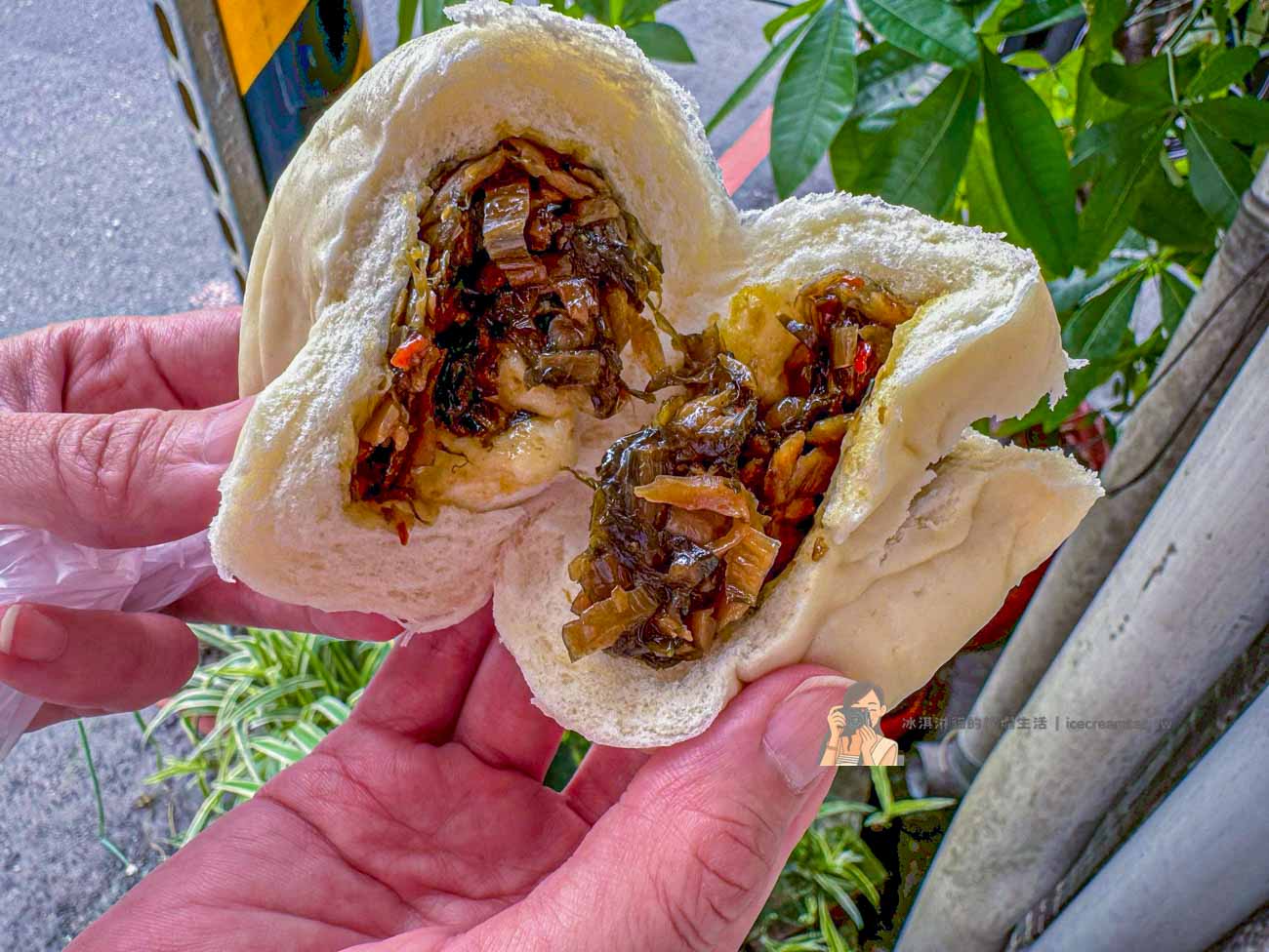 【阿麗包子饅頭專賣】宜蘭美食12元手工包子饅頭(菜單)連台北人都來買好幾袋! @冰淇淋貓的軟爛生活 【阿麗包子饅頭專賣】宜蘭美食12元手工包子饅頭(菜單)連台北人都來買好幾袋! @冰淇淋貓的軟爛生活