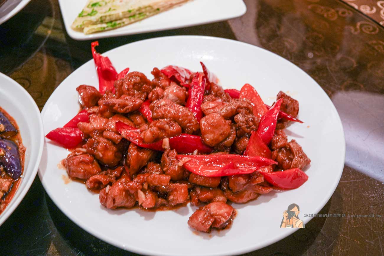 【大安美食】驥園川菜餐廳 黃仁勳再訪米其林推薦砂鍋雞湯,台北雞湯推薦 @冰淇淋貓的軟爛生活 【大安美食】驥園川菜餐廳 黃仁勳再訪米其林推薦砂鍋雞湯,台北雞湯推薦 @冰淇淋貓的軟爛生活