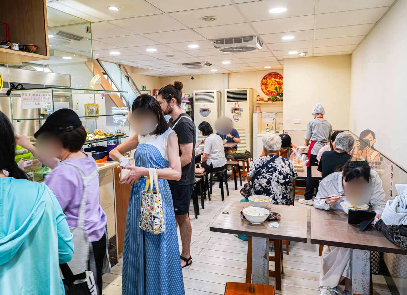 【富久湯圓大王】東門市場美食推薦，祖傳四代老店！菜單必吃鮮肉湯圓、紅油抄手 @冰淇淋貓的軟爛生活