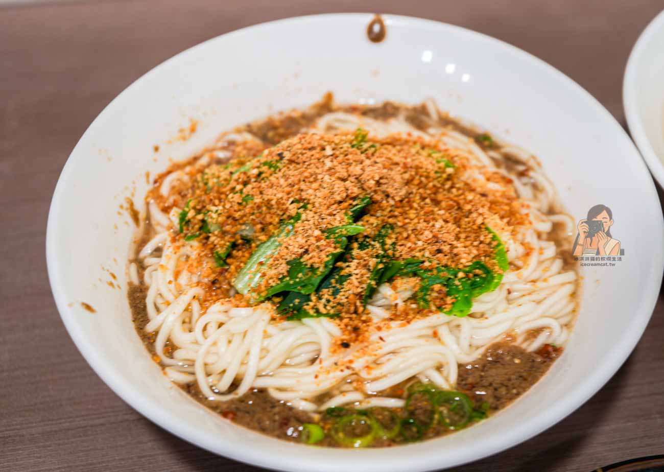 【富久湯圓大王】東門市場美食推薦，祖傳四代老店！菜單必吃鮮肉湯圓、紅油抄手 @冰淇淋貓的軟爛生活