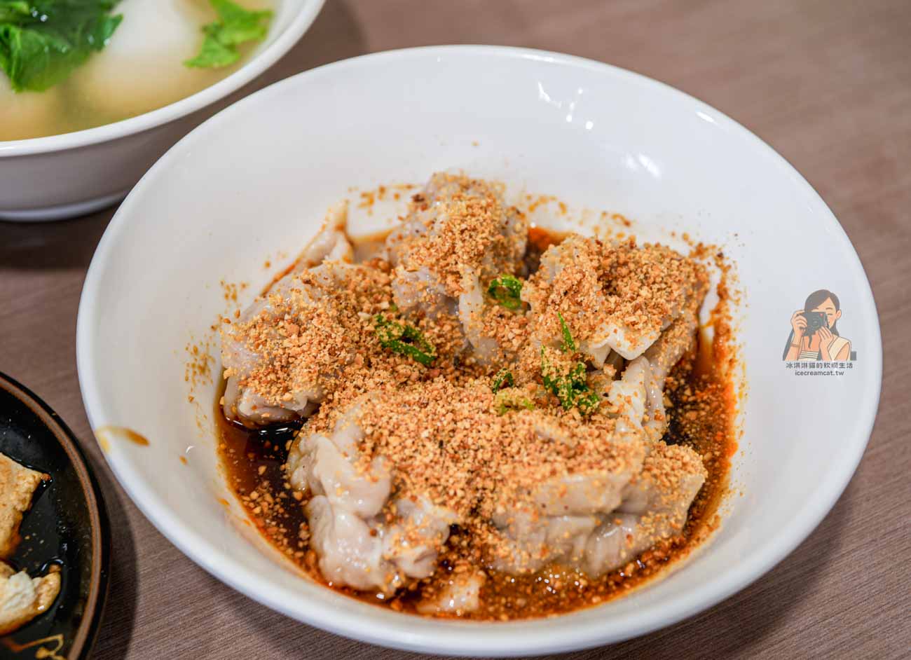 【富久湯圓大王】東門市場美食推薦，祖傳四代老店！菜單必吃鮮肉湯圓、紅油抄手 @冰淇淋貓的軟爛生活