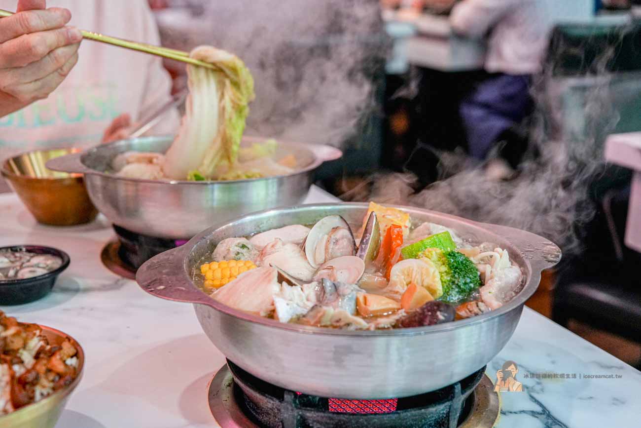 【樹林三峽美食】涮飽飽石頭火鍋北大店，北大特區火鍋吃到飽只要399元起！ @冰淇淋貓的軟爛生活