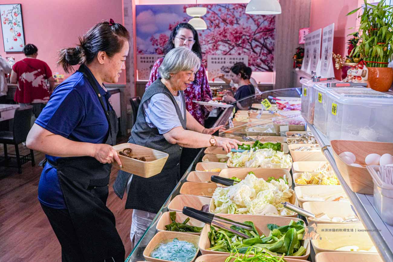 【樹林三峽美食】涮飽飽石頭火鍋北大店，北大特區火鍋吃到飽只要399元起！ @冰淇淋貓的軟爛生活