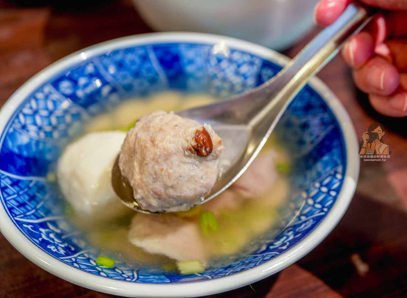 御紘福福州魚丸店|東門市場美食50年老字號,福州魚丸、燕丸必吃(菜單) @冰淇淋貓的軟爛生活 御紘福福州魚丸店|東門市場美食50年老字號,福州魚丸、燕丸必吃(菜單) @冰淇淋貓的軟爛生活