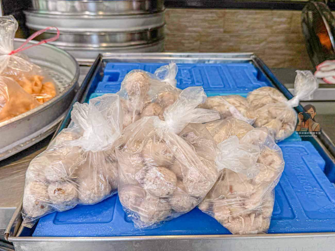 御紘福福州魚丸店|東門市場美食50年老字號,福州魚丸、燕丸必吃(菜單) @冰淇淋貓的軟爛生活 御紘福福州魚丸店|東門市場美食50年老字號,福州魚丸、燕丸必吃(菜單) @冰淇淋貓的軟爛生活