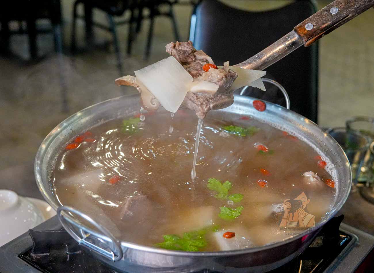 八里開心果園餐廳【八里美食】觀音山農家料理菜單必點苦茶油雞、米其林指南推薦 @冰淇淋貓的軟爛生活 八里開心果園餐廳【八里美食】觀音山農家料理菜單必點苦茶油雞、米其林指南推薦 @冰淇淋貓的軟爛生活