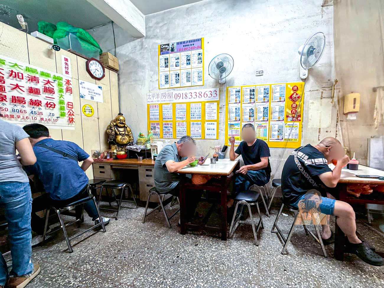 【三重國小站美食】龍濱大腸麵線 三輪車飄香超過35年,菜單必點加量大腸麵線 @冰淇淋貓的軟爛生活 【三重國小站美食】龍濱大腸麵線 三輪車飄香超過35年,菜單必點加量大腸麵線 @冰淇淋貓的軟爛生活