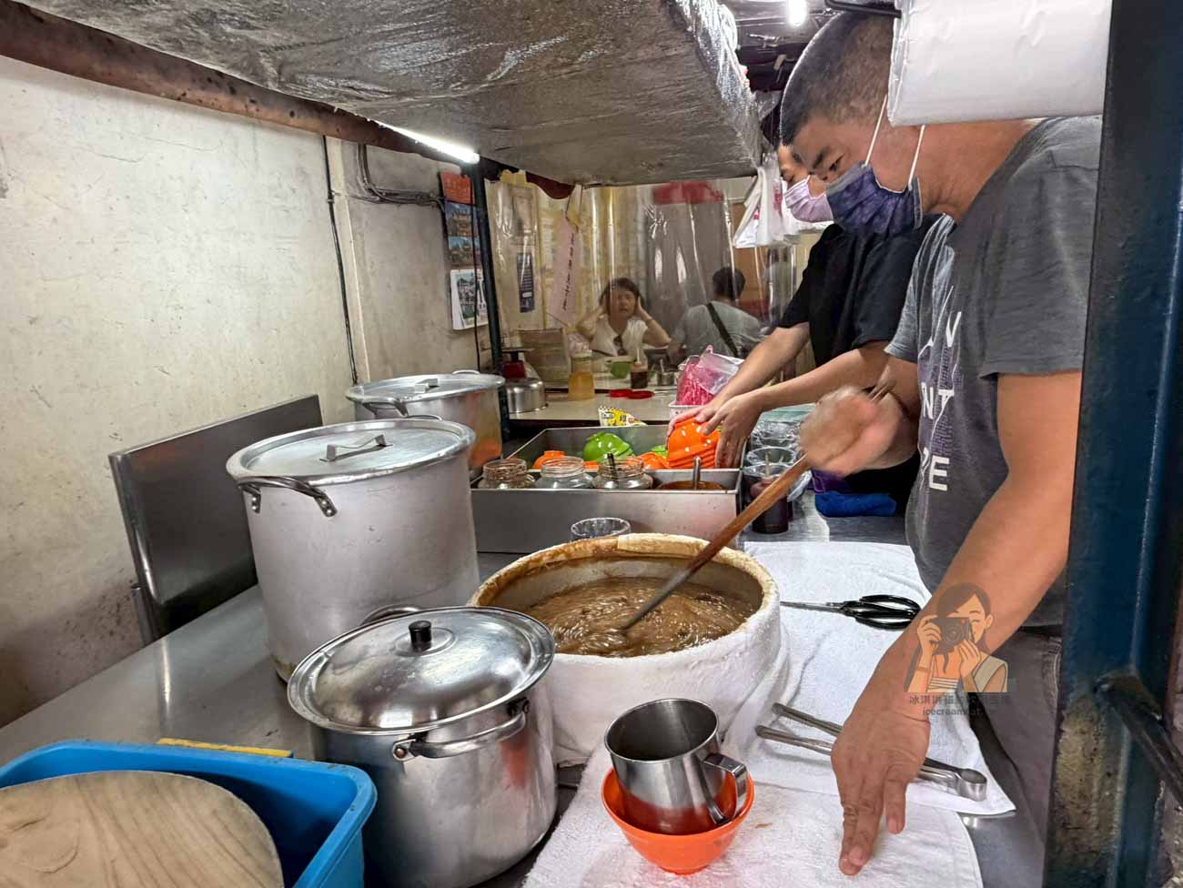 【三重國小站美食】龍濱大腸麵線 三輪車飄香超過35年,菜單必點加量大腸麵線 @冰淇淋貓的軟爛生活 【三重國小站美食】龍濱大腸麵線 三輪車飄香超過35年,菜單必點加量大腸麵線 @冰淇淋貓的軟爛生活