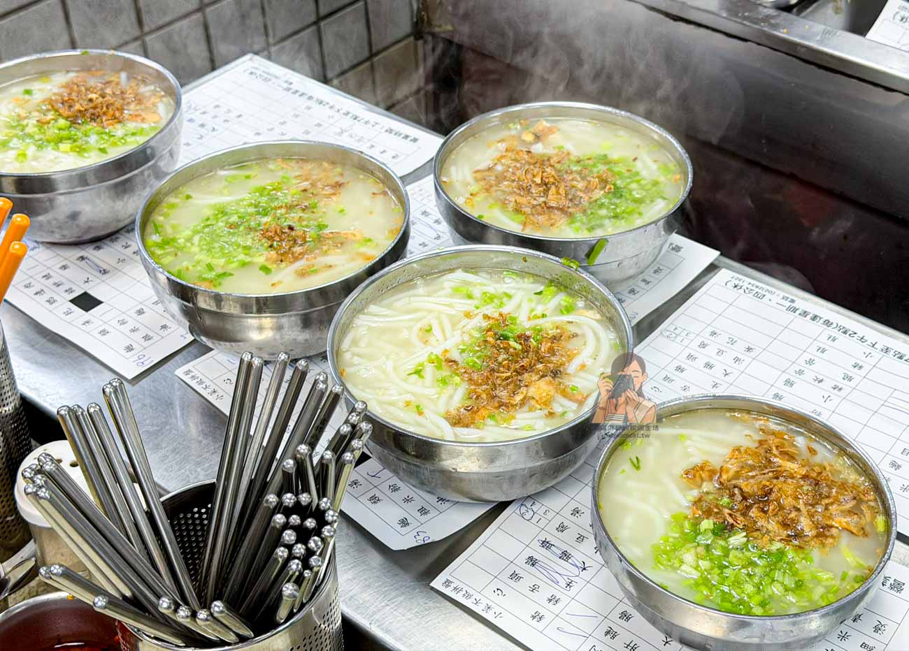 【天母美食】士東市場137號天母米粉湯菜單必點黑白切,士林區早午餐推薦 @冰淇淋貓的軟爛生活 【天母美食】士東市場137號天母米粉湯菜單必點黑白切,士林區早午餐推薦 @冰淇淋貓的軟爛生活