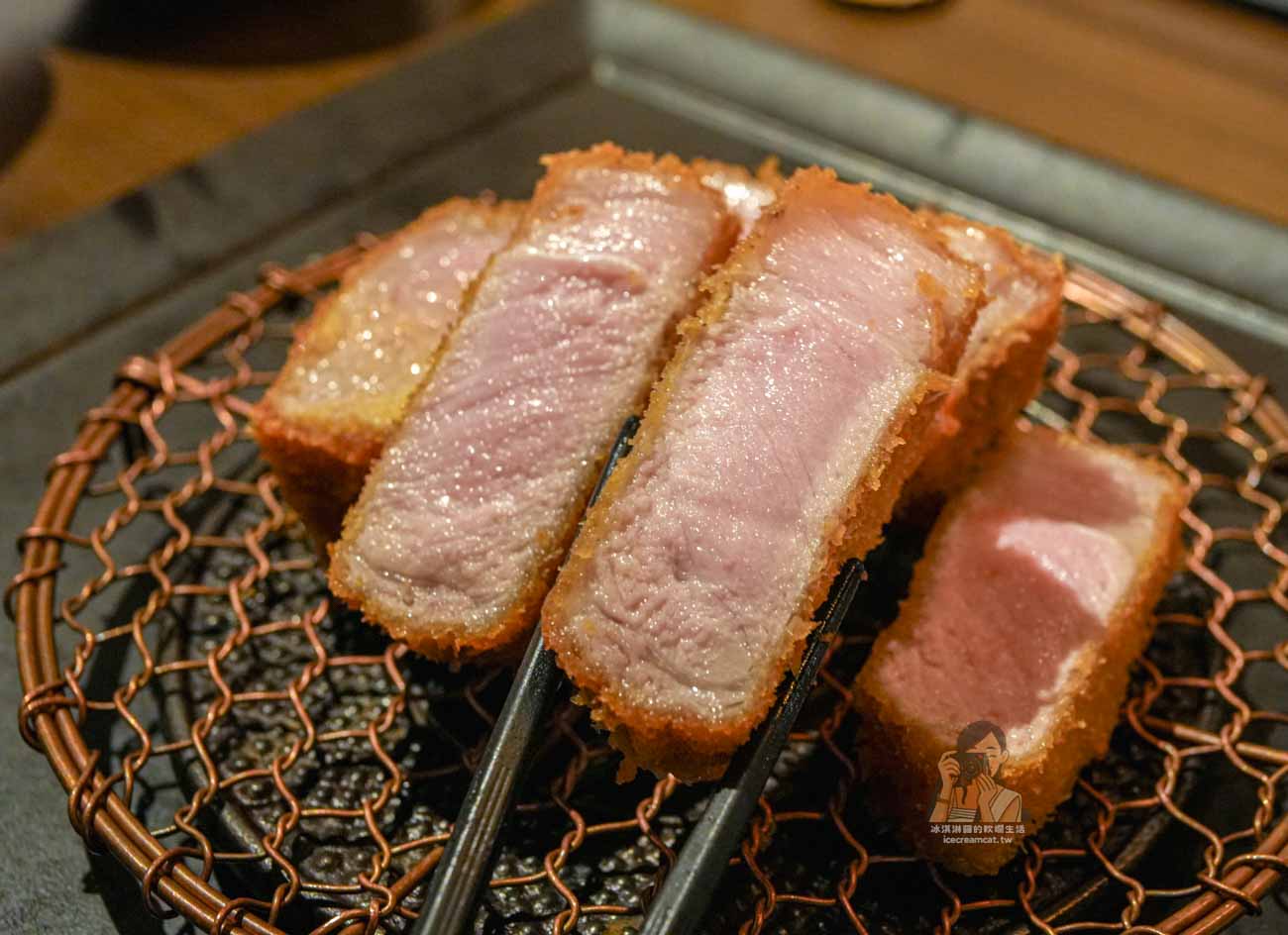 【日本京都美食】空蟬亭炸豬排 米其林必比登推薦,預約方式、菜單價格,台北東區也吃得到 @冰淇淋貓的軟爛生活 【日本京都美食】空蟬亭炸豬排 米其林必比登推薦,預約方式、菜單價格,台北東區也吃得到 @冰淇淋貓的軟爛生活