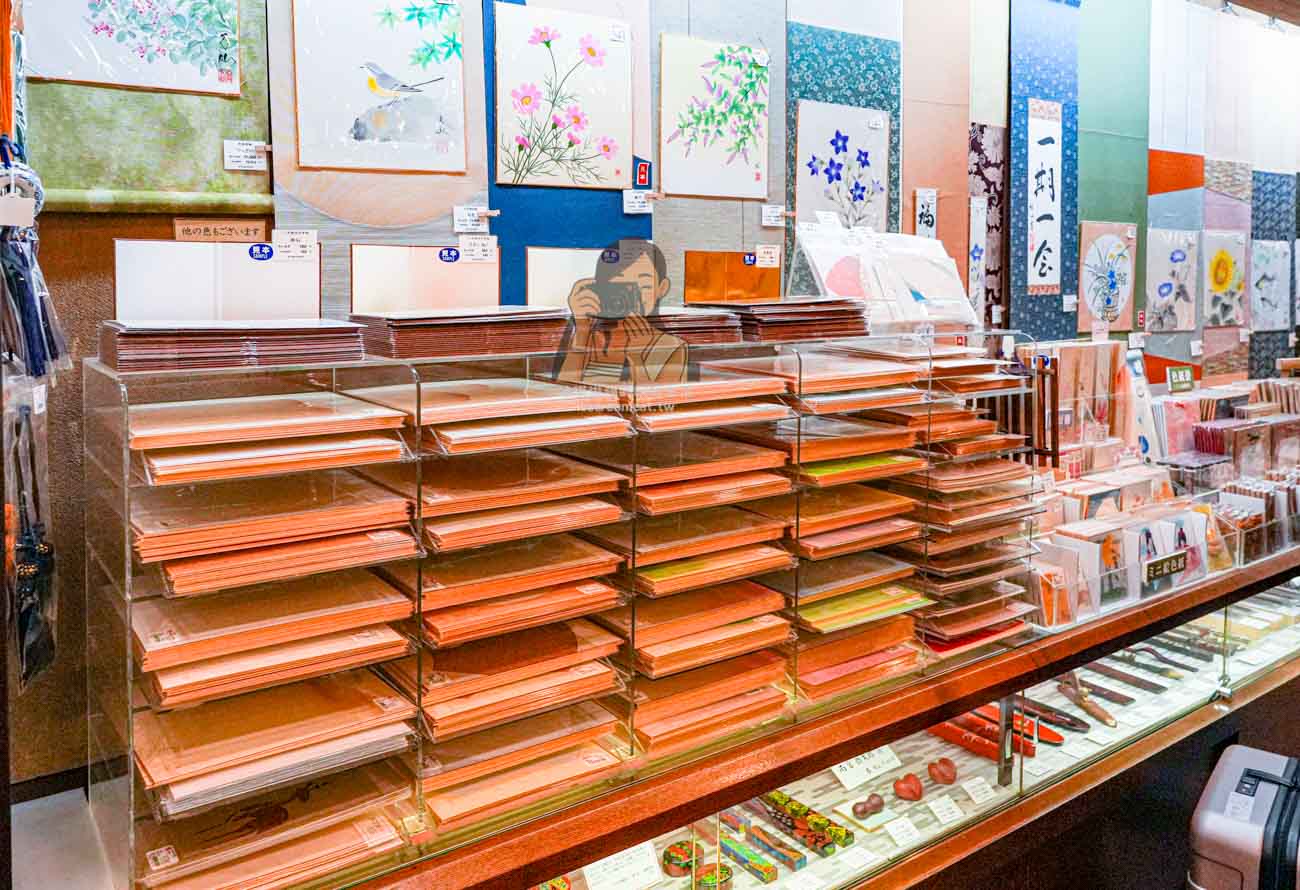 鳩居堂東京銀座本店｜360年老字號文具店，必買線香、和紙明信片與書法用品 @冰淇淋貓的軟爛生活