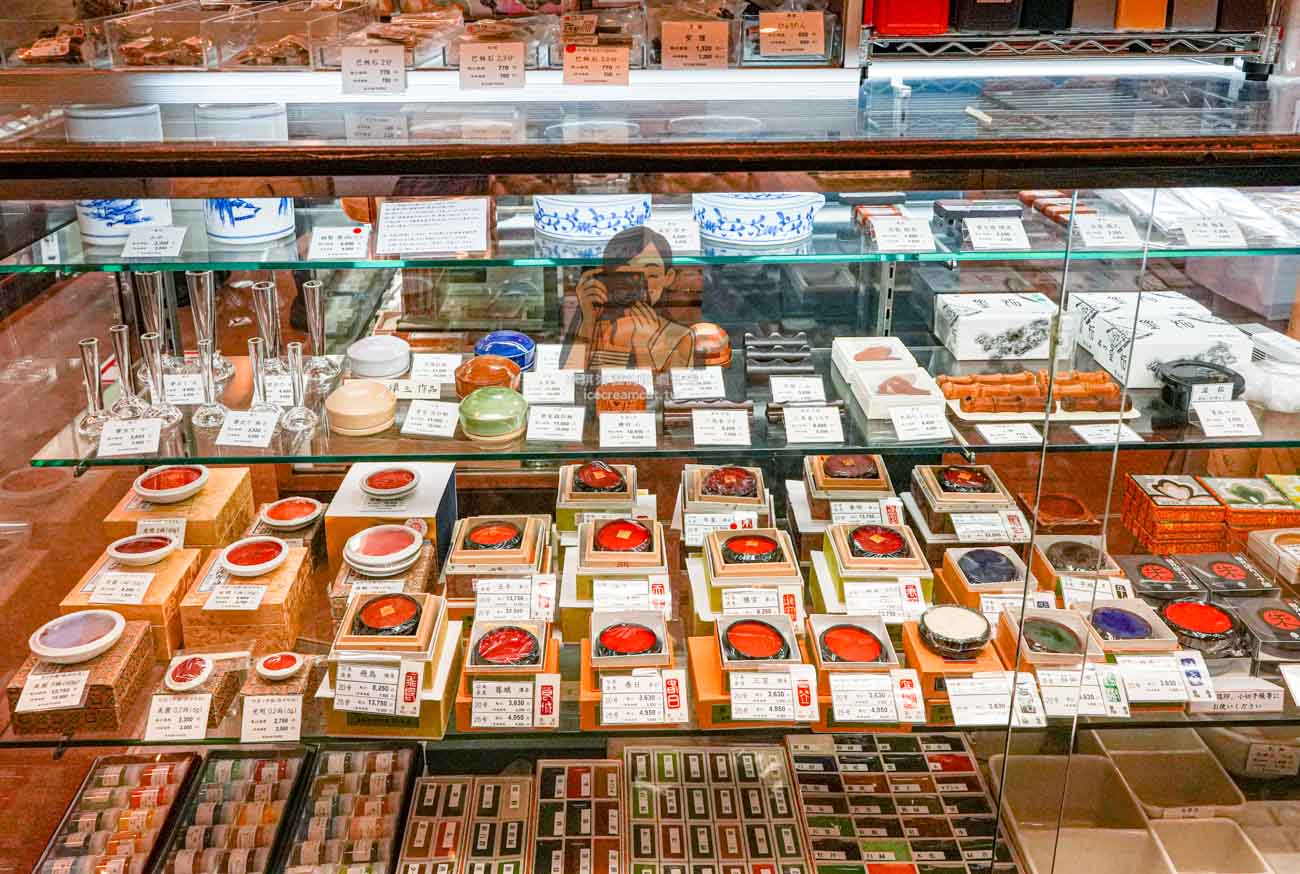 鳩居堂東京銀座本店｜360年老字號文具店，必買線香、和紙明信片與書法用品 @冰淇淋貓的軟爛生活