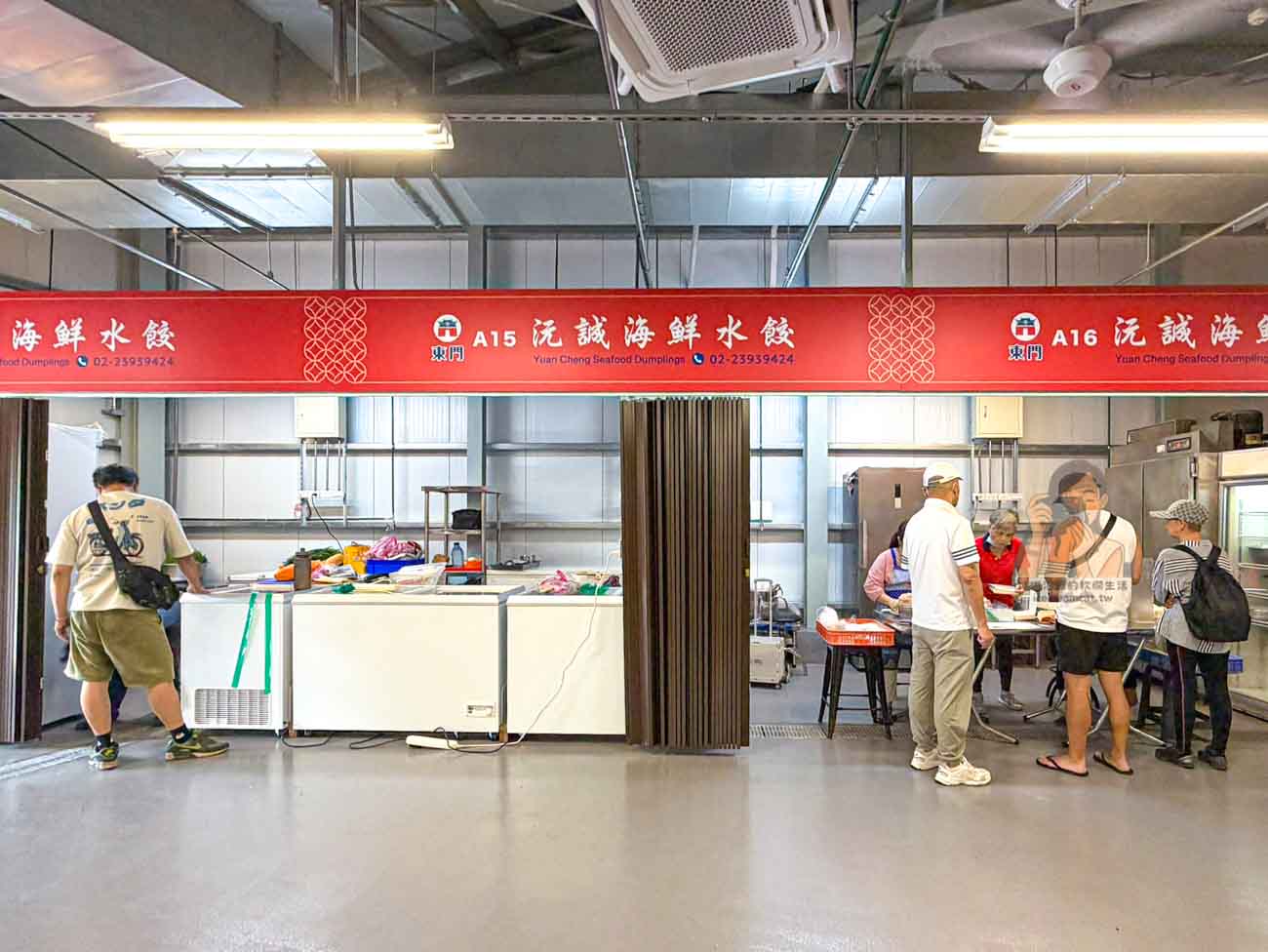 東門中繼市場|東門市場搬家新址、攤位與營業時間,必吃米粉湯美食整理 @冰淇淋貓的軟爛生活 東門中繼市場|東門市場搬家新址、攤位與營業時間,必吃米粉湯美食整理 @冰淇淋貓的軟爛生活