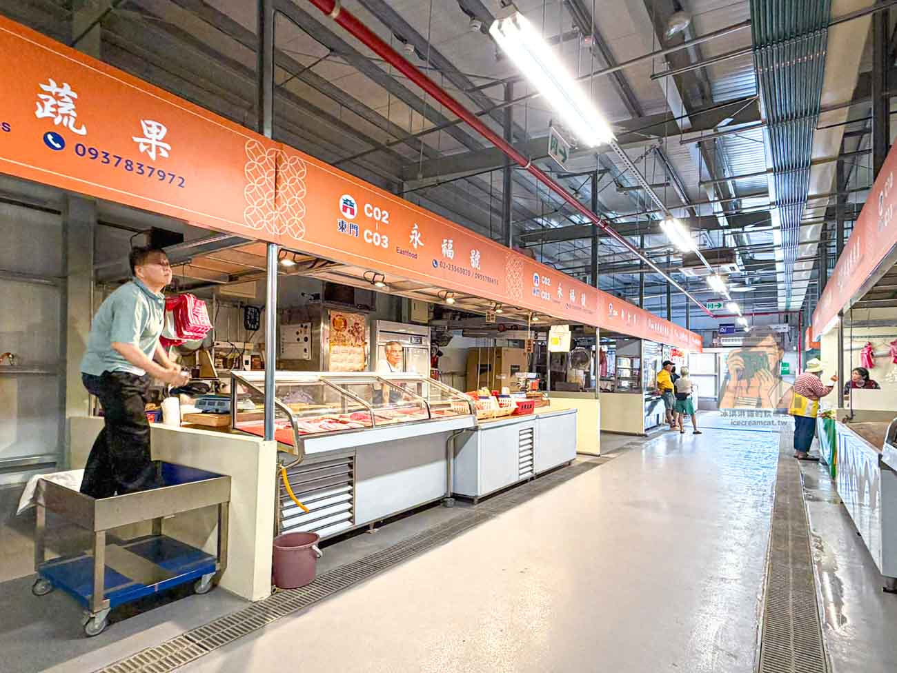 東門中繼市場｜東門市場搬家新址、攤位與營業時間，必吃米粉湯美食整理 @冰淇淋貓的軟爛生活