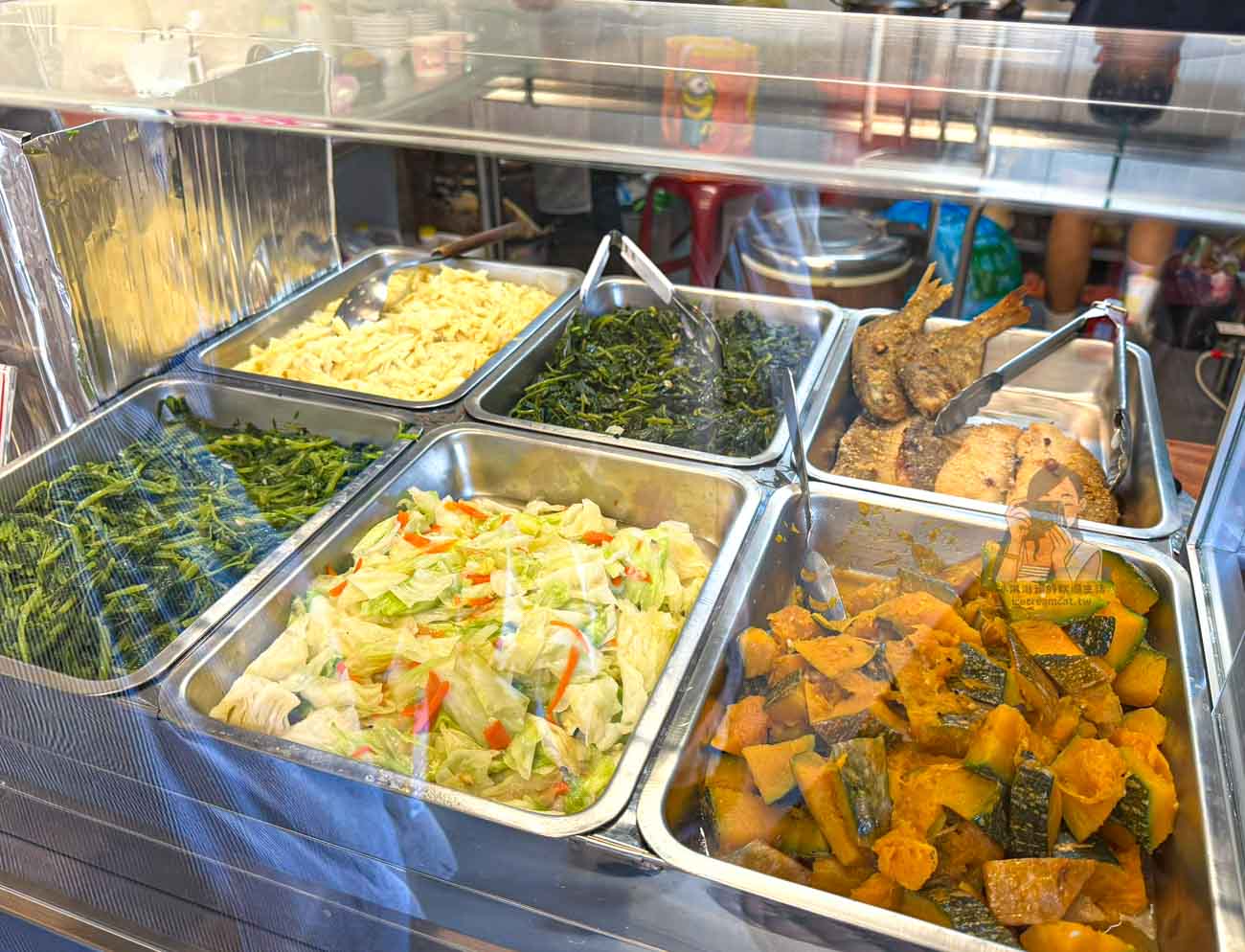 東門中繼市場|東門市場搬家新址、攤位與營業時間,必吃米粉湯美食整理 @冰淇淋貓的軟爛生活 東門中繼市場|東門市場搬家新址、攤位與營業時間,必吃米粉湯美食整理 @冰淇淋貓的軟爛生活