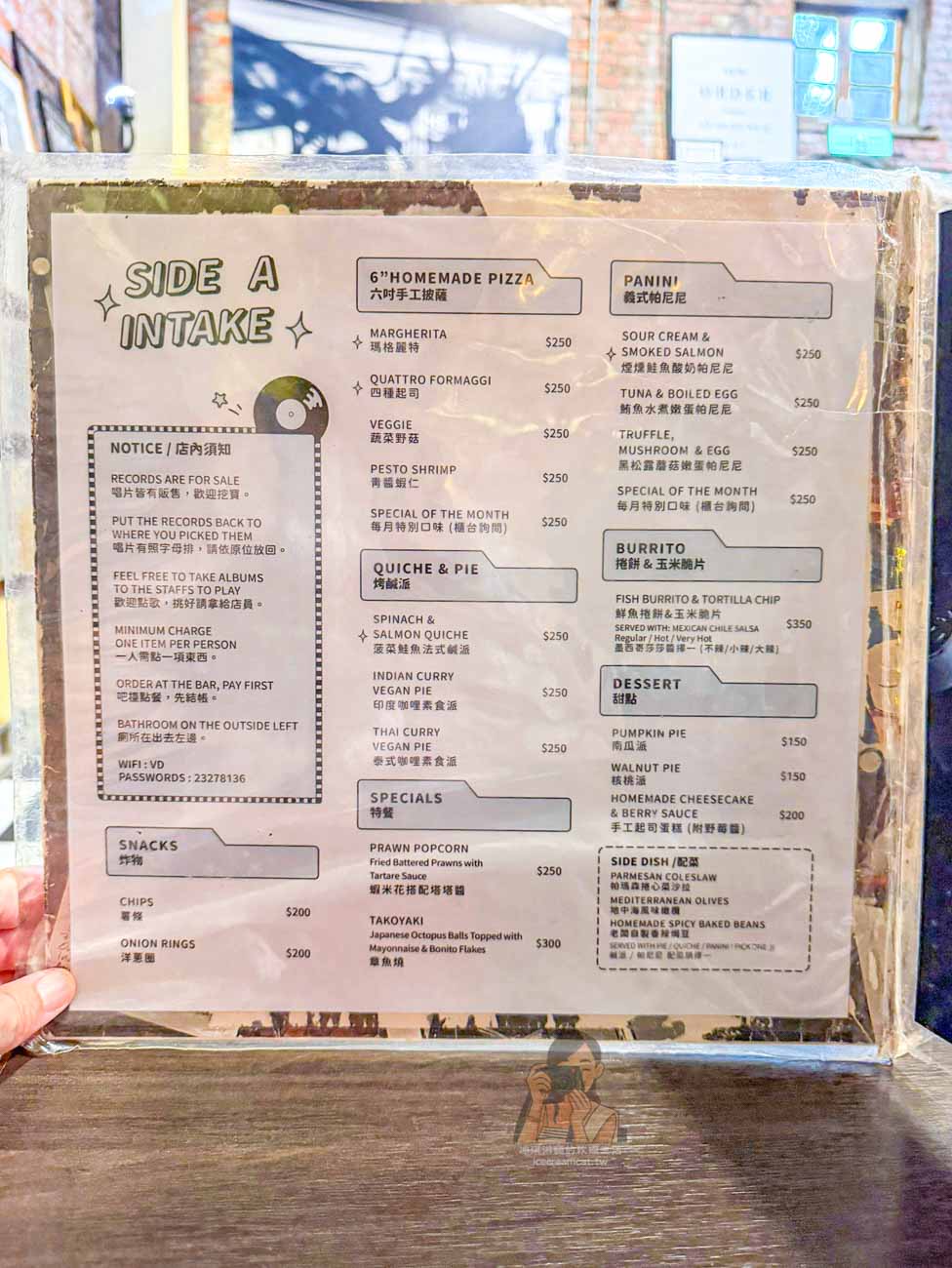 Vinyl Decision 黑膠咖啡｜台北中正區華山咖啡廳，黑膠唱片、菜單(忠孝新生美食) @冰淇淋貓的軟爛生活