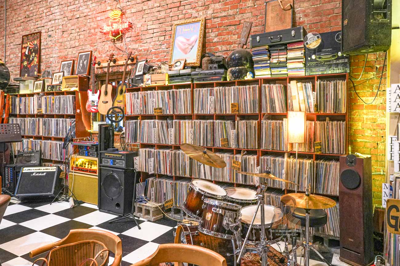 Vinyl Decision 黑膠咖啡|台北中正區華山咖啡廳,黑膠唱片、菜單(忠孝新生美食) @冰淇淋貓的軟爛生活 Vinyl Decision 黑膠咖啡|台北中正區華山咖啡廳,黑膠唱片、菜單(忠孝新生美食) @冰淇淋貓的軟爛生活
