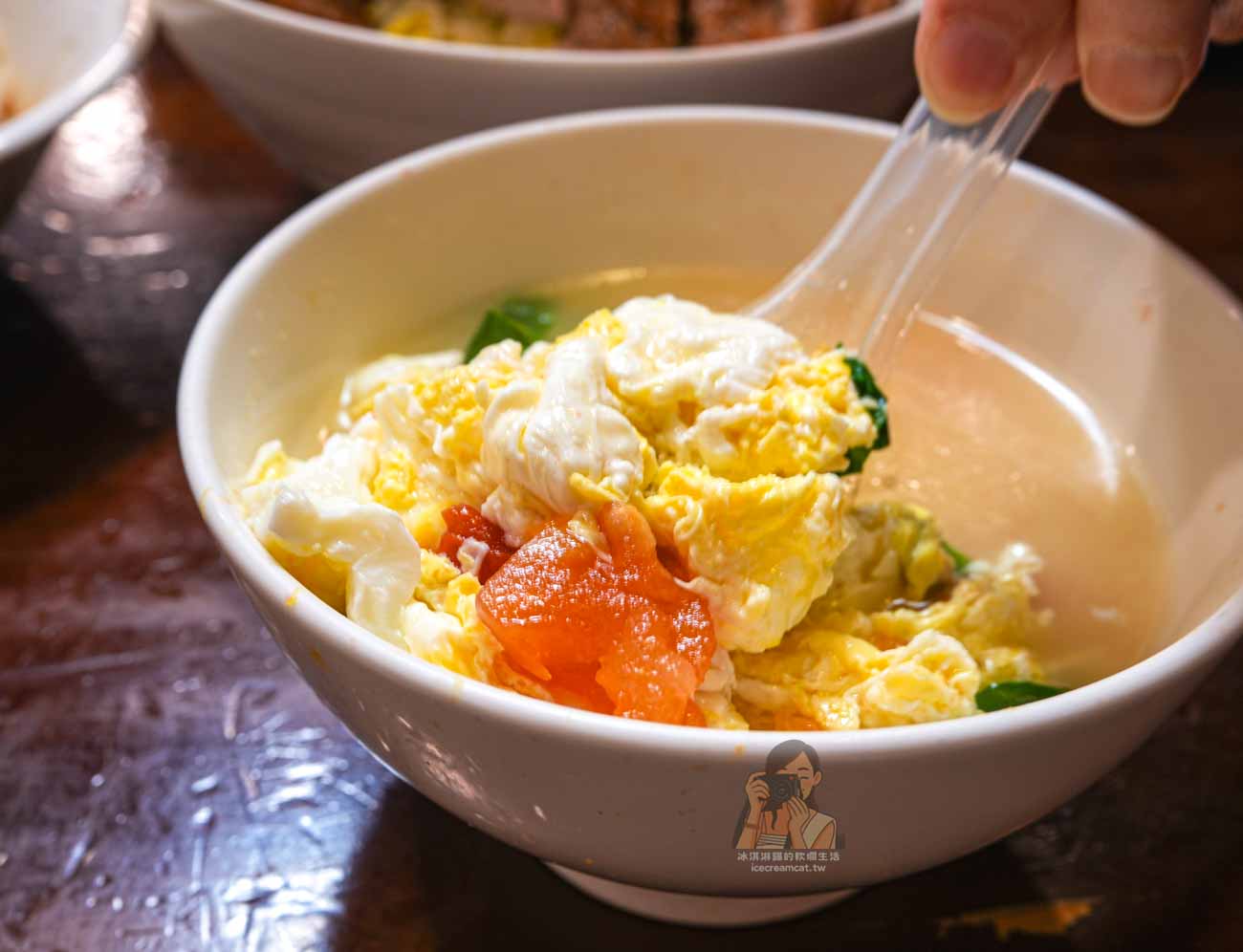 【忠孝復興美食】燒喔！抄手麵食館號稱平價版鼎泰豐！菜單必點排骨蛋炒飯 @冰淇淋貓的軟爛生活